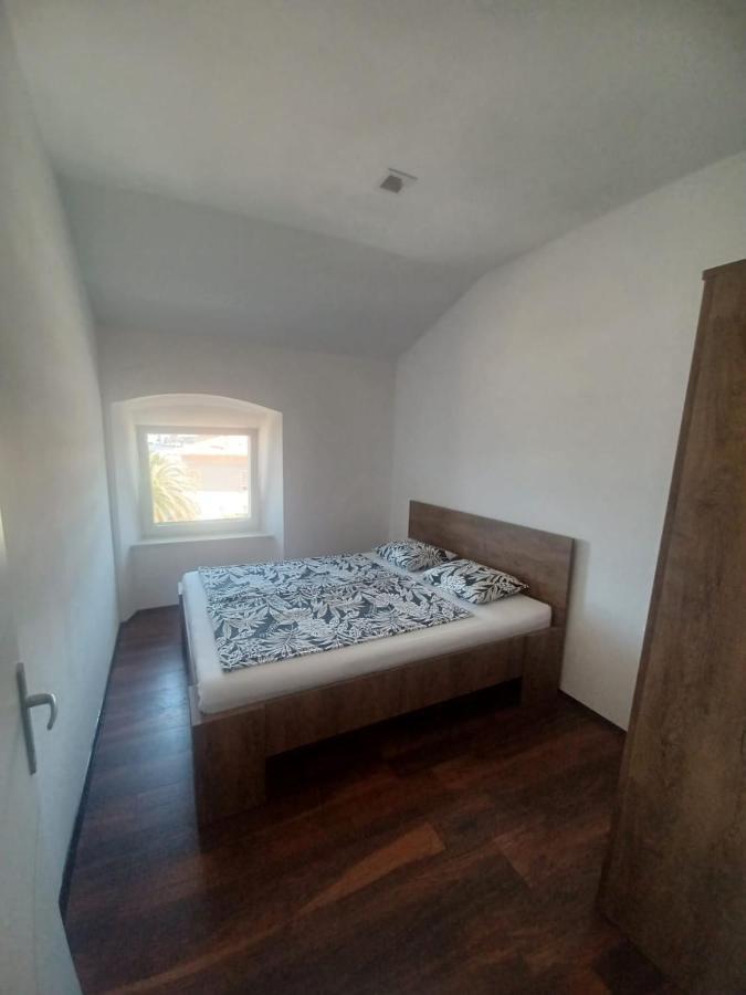Niko 1 Apartment Mali Losinj Ngoại thất bức ảnh